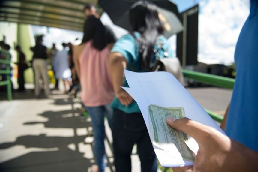 Manifestação política individual é permitida no dia da votação em 2026