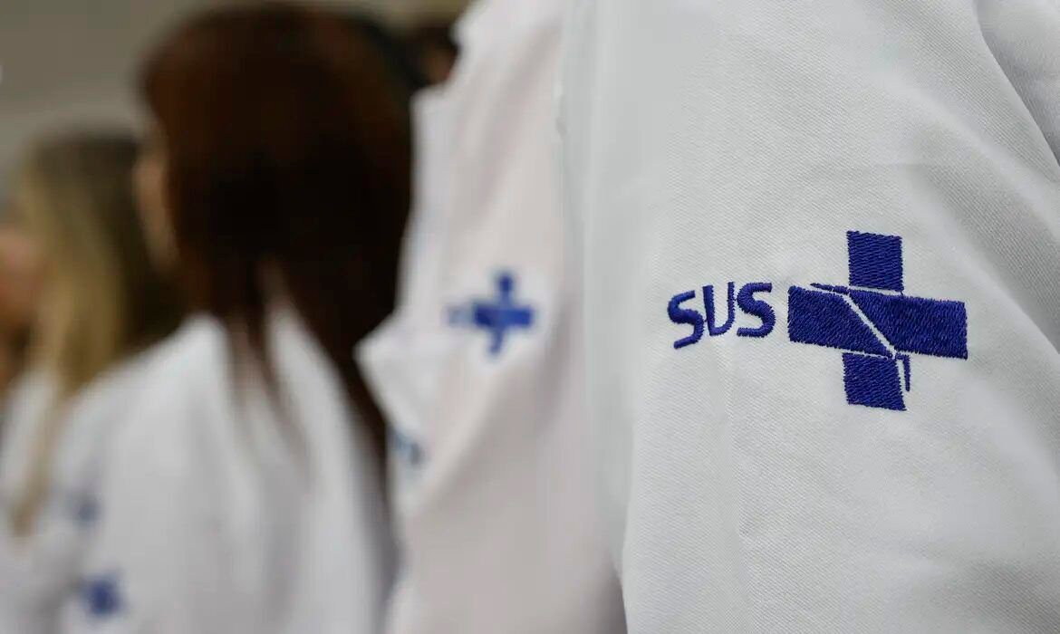 Projeto Mais Médicos Especialistas abre 224 vagas imediatas para reforçar o atendimento no SUS