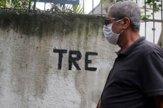 Rio de Janeiro registra movimentação intensa de eleitores nas primeiras horas deste domingo