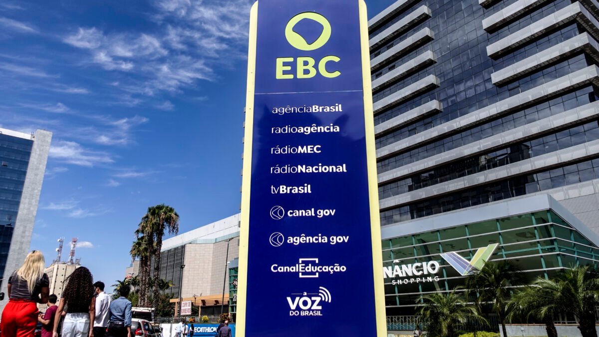 SBT corrige falha em reportagem que culpava a EBC por problema no horário eleitoral