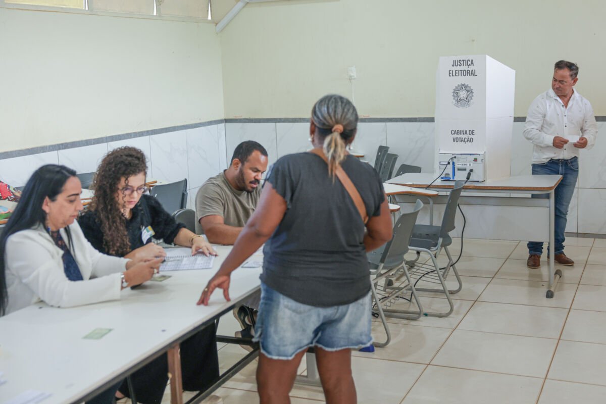 TSE esclarece que lentidão no painel de resultados não afetou contagem oficial de votos