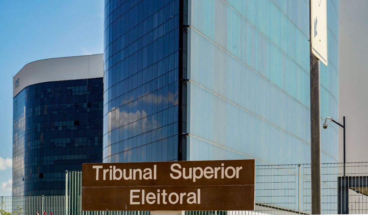 TSE garante maioria para manter a exclusão de conteúdos digitais sobre Nossa Senhora