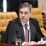 TSE ordena exclusão de vídeo de deputados sobre propostas atribuídas a Flávio Bolsonaro