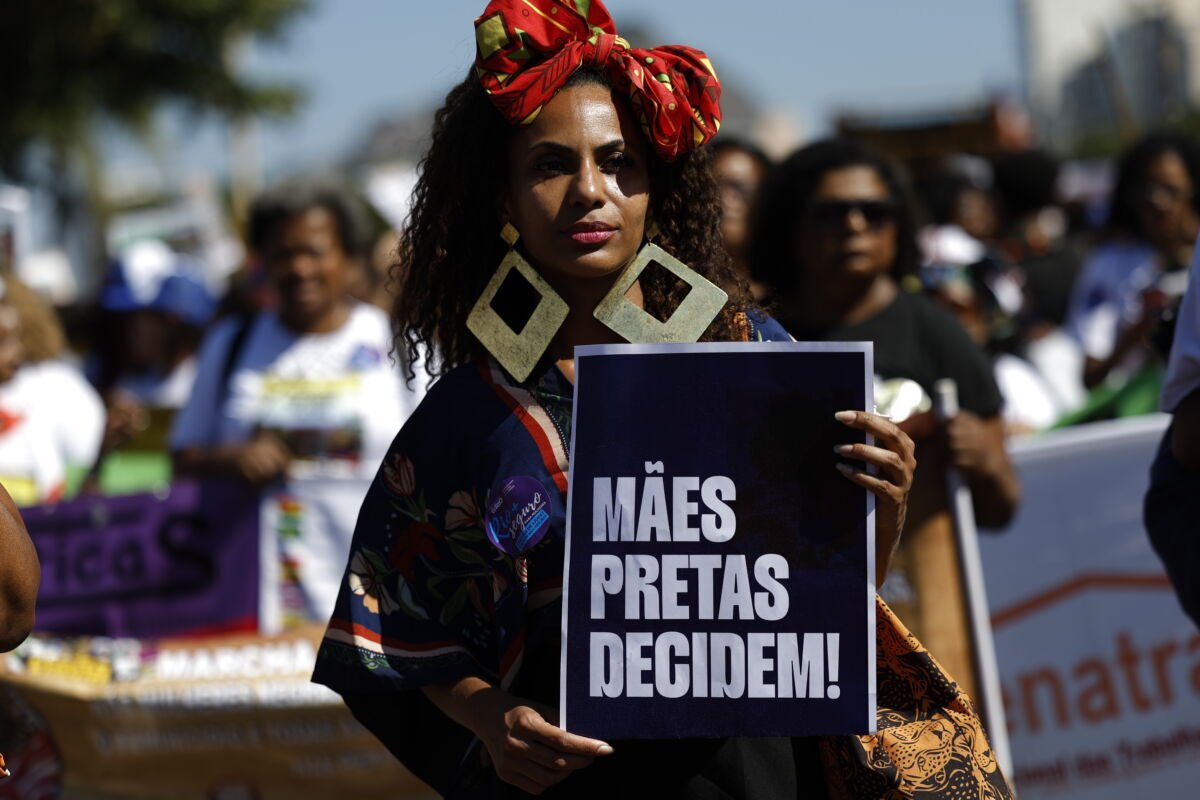 Violência política dispara no país e atinge maioria das candidatas em ano eleitoral