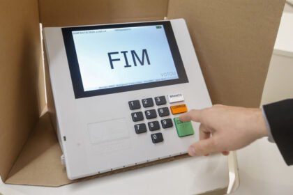 Votos em candidatos com registro irregular podem ser anulados após o pleito de outubro